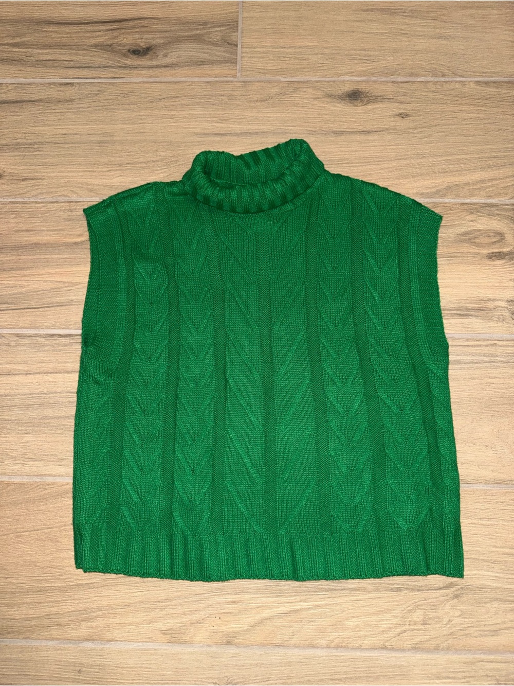 SHEIN Green Cable-Knit Sleeveless Turtleneck Vest